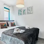 Golden Hour Apartments- Armii Krajowej 9 Apartment Swinoujscie