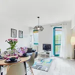 Golden Hour Apartments- Armii Krajowej 9 *