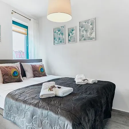 Golden Hour Apartments- Armii Krajowej 9 Appartement Świnoujście