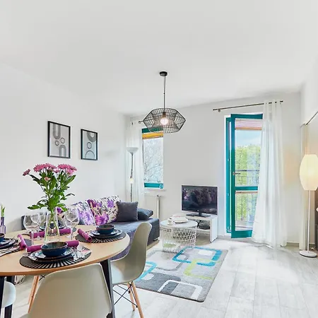 Golden Hour Apartments- Armii Krajowej 9 *